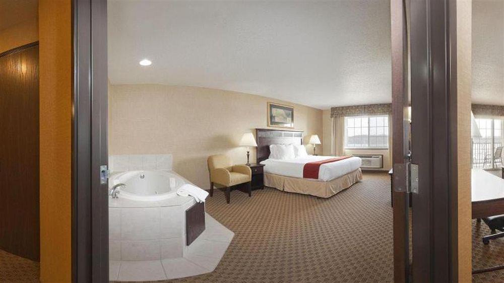 Holiday Inn Express Le Claire Riverfront-Davenport By Ihg Exteriér fotografie